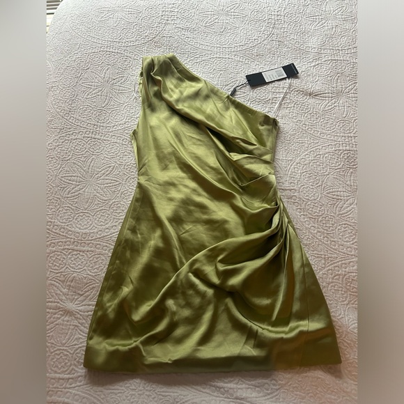 Harp Dress in Avocado - Picture 8 of 8